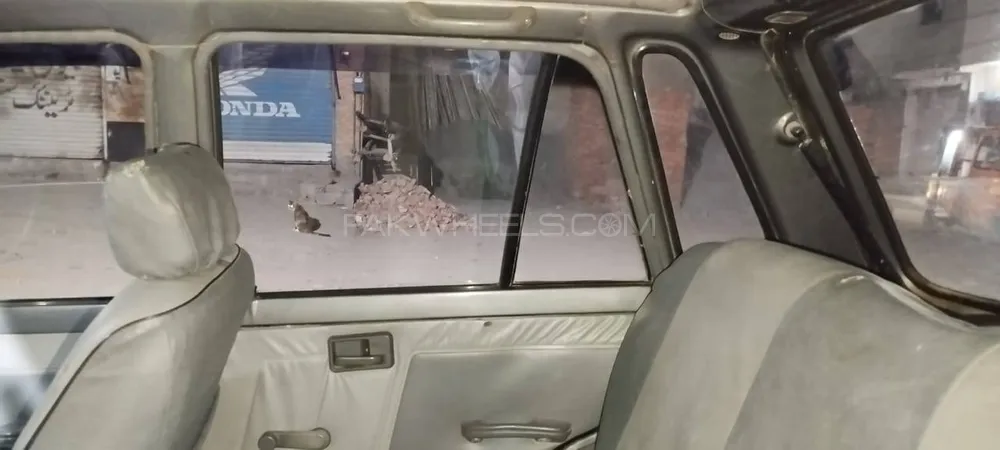 Suzuki Mehran 2010 for Sale in Lahore Image-1