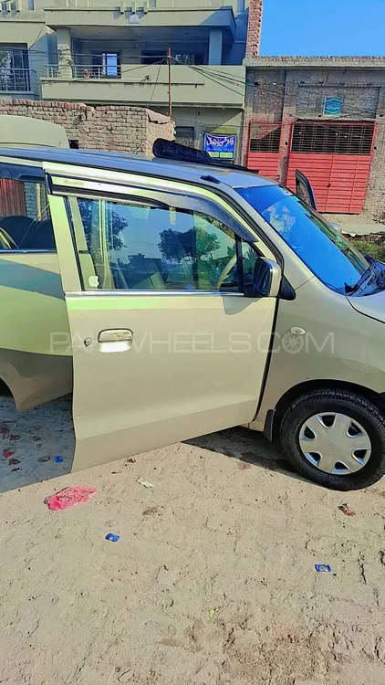 Suzuki Wagon R 2015 for Sale in Faisalabad Suzuki Wagon R 2015 for Sale in Faisalabad Image-10