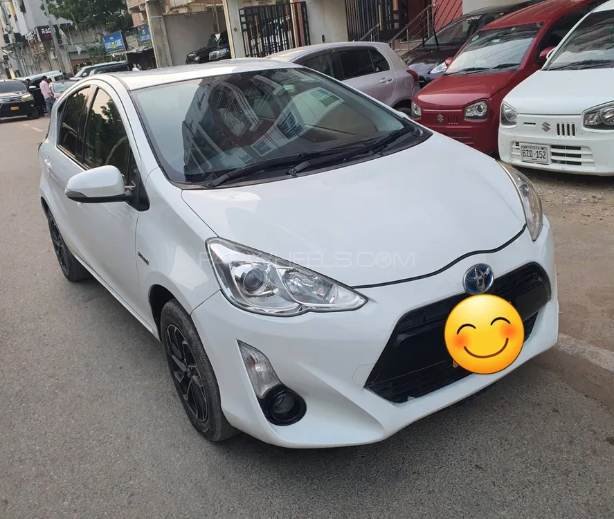 Toyota Aqua 2016 for Sale in Karachi Image-1