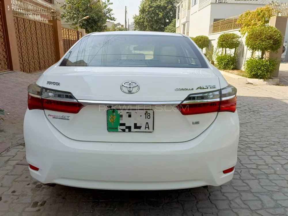 Toyota Corolla 2018 for Sale in Multan Image-1
