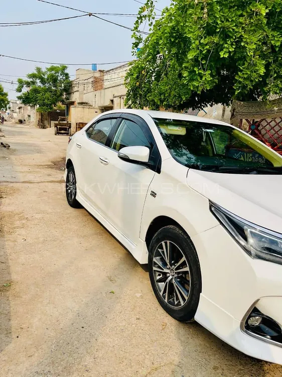 Toyota Corolla 2021 for Sale in Faisalabad Toyota Corolla 2021 for Sale in Faisalabad Image-3