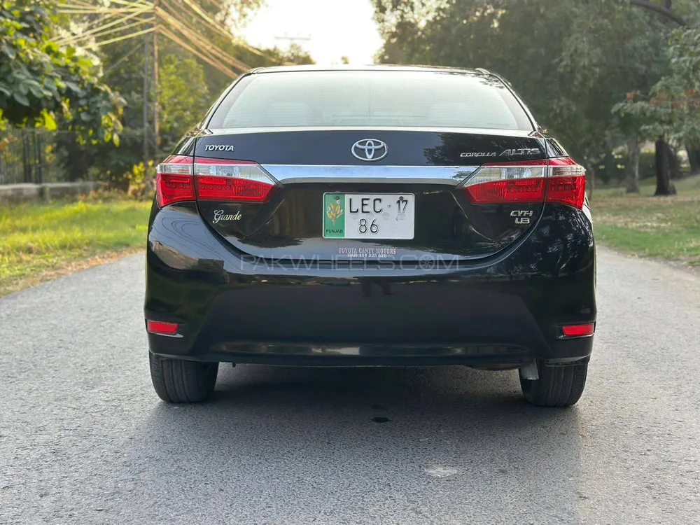 Toyota Corolla 2017 for Sale in Lahore Toyota Corolla 2017 for Sale in Lahore Image-17