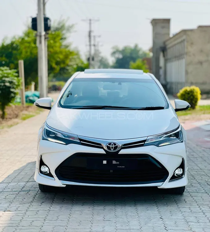 Toyota Corolla 2023 for Sale in Faisalabad Image-1