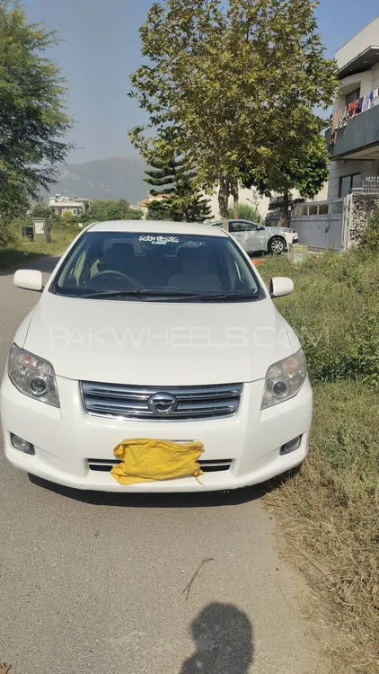 Toyota Corolla Axio 2007 for Sale in Islamabad Image-1