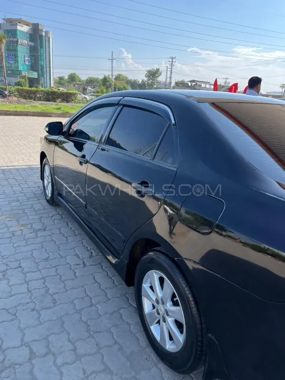 Toyota Corolla 2011 for Sale in Peshawar Image-1