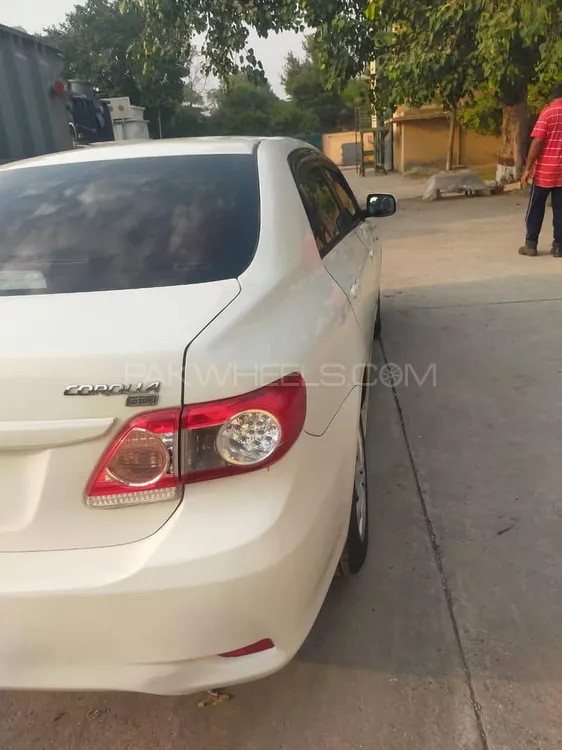 Toyota Corolla 2013 for Sale in Lahore Image-1