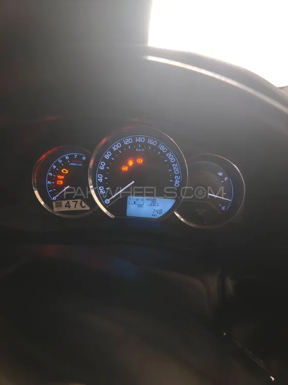 Toyota Corolla 2015 for Sale in Rahim Yar Khan Image-1