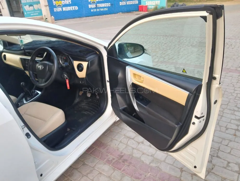 Toyota Corolla 2019 for Sale in Lahore Toyota Corolla 2019 for Sale in Lahore Image-10