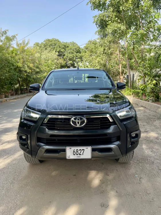 Toyota Hilux 2023 for Sale in Karachi Image-1