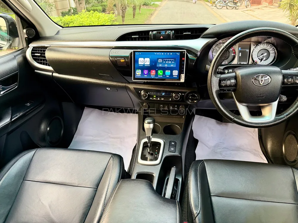 Toyota Hilux 2021 for Sale in Lahore Toyota Hilux 2021 for Sale in Lahore Image-8