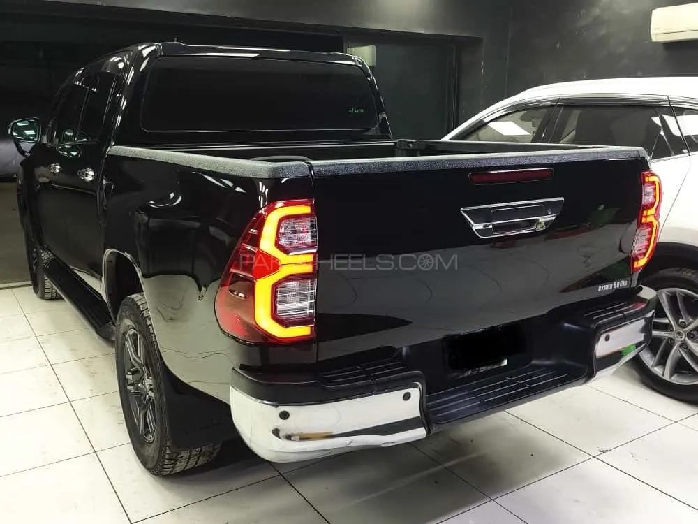 Toyota Hilux 2021 for Sale in Karachi Toyota Hilux 2021 for Sale in Karachi Image-5