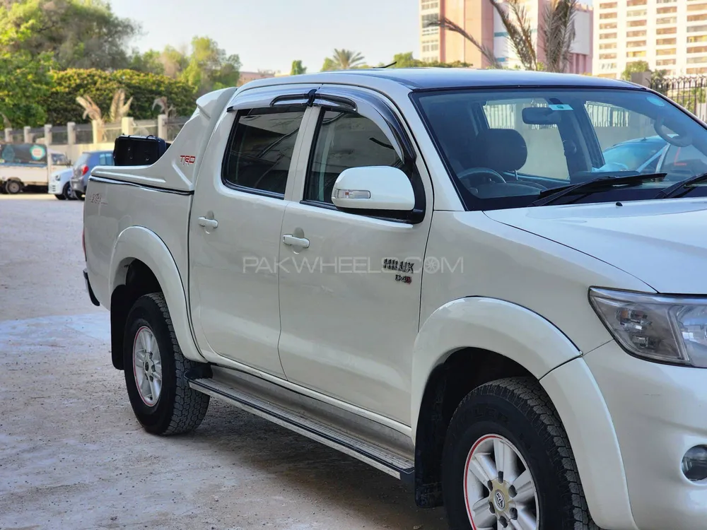 Toyota Hilux 2012 for Sale in Charsadda Image-1