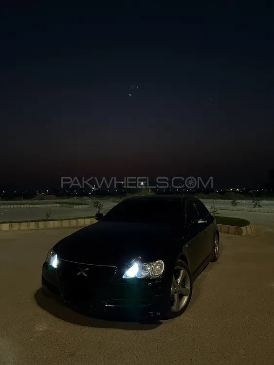 Toyota Mark X 2005 for Sale in Karachi Image-1
