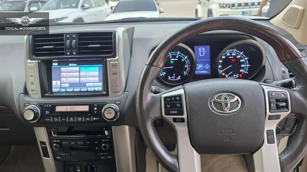 Toyota Prado 2012 for Sale in Islamabad Toyota Prado 2012 for Sale in Islamabad Image-9