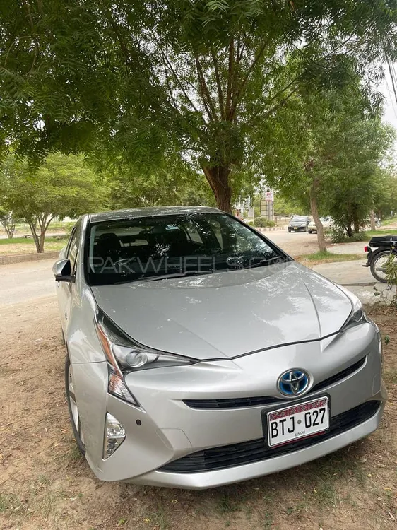 ٹویوٹا پریوس 2017 for Sale in کراچی ٹویوٹا پریوس 2017 for Sale in کراچی Image-5