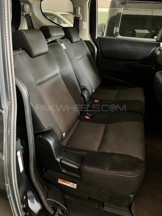 Toyota Sienta 2019 for Sale in Gujranwala Toyota Sienta 2019 for Sale in Gujranwala Image-5