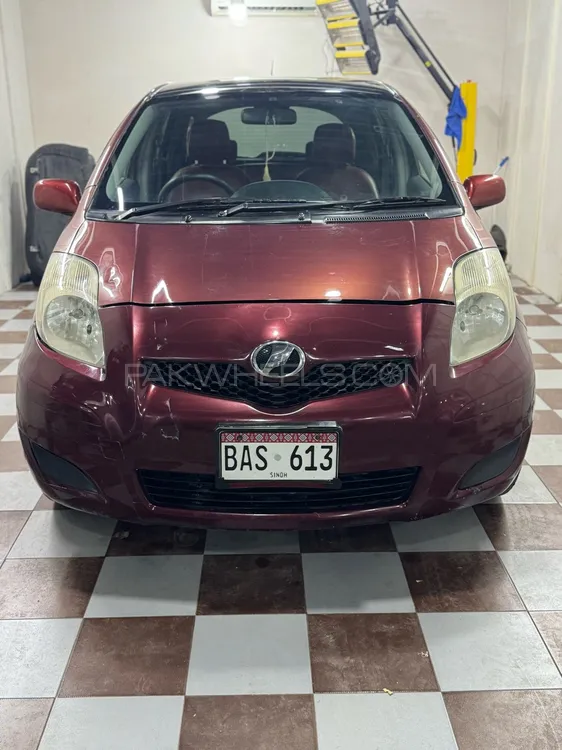 Toyota Vitz 2010 for Sale in Karachi Image-1