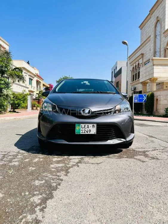 Toyota Vitz 2014 for Sale in Lahore Image-1