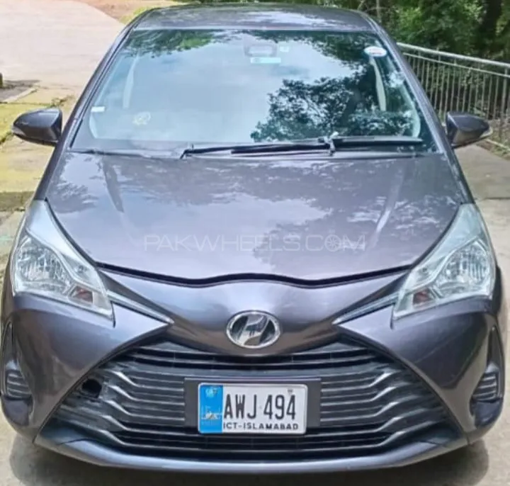 Toyota Vitz 2017 for Sale in Lahore Image-1