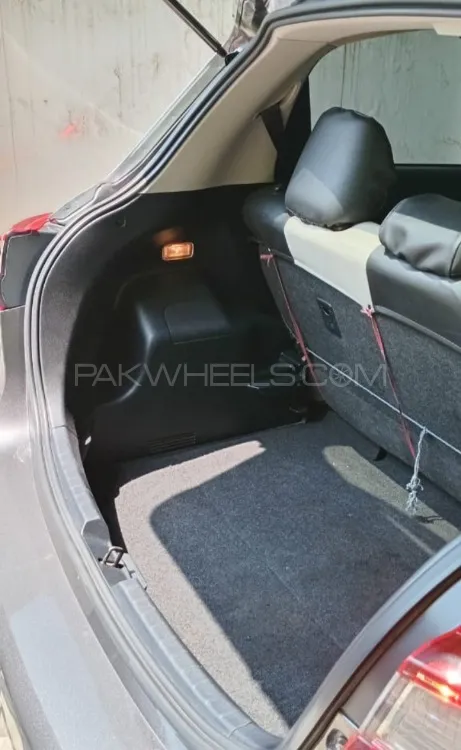 Toyota Vitz 2017 for Sale in Lahore Toyota Vitz 2017 for Sale in Lahore Image-11
