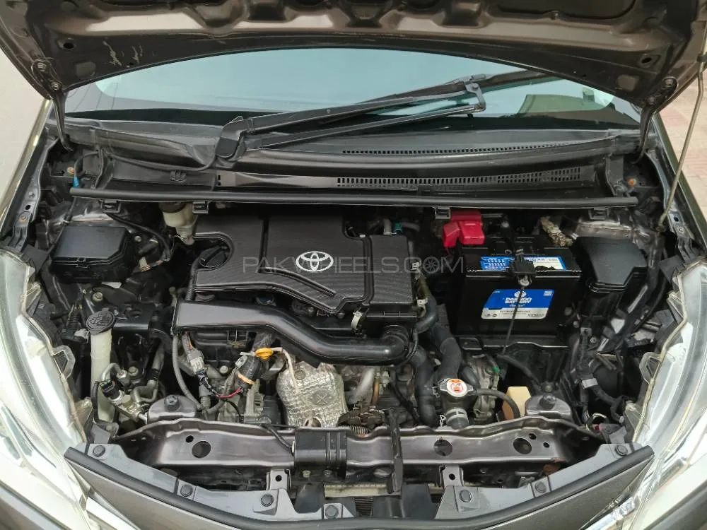 Toyota Vitz 2018 for Sale in Lahore Toyota Vitz 2018 for Sale in Lahore Image-15