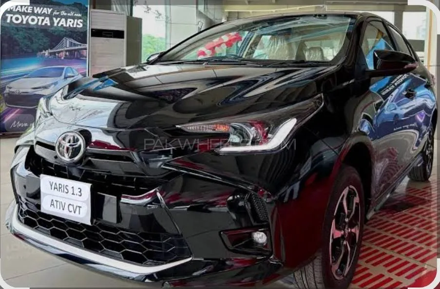 ٹویوٹا یارس سیڈان 2025 for Sale in ملتان Image-1