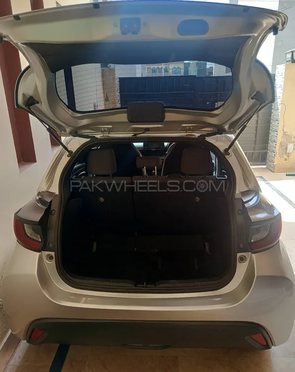 Toyota Yaris Hatchback 2021 for Sale in Sialkot Toyota Yaris Hatchback 2021 for Sale in Sialkot Image-7