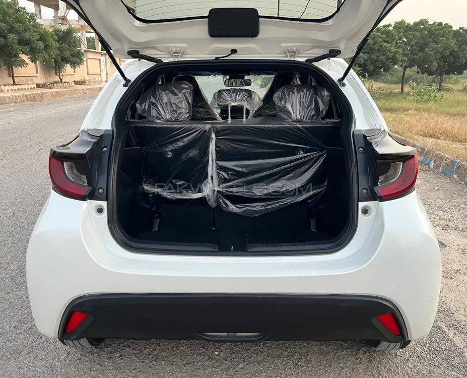 ٹویوٹا یارس ہیچ بیک 2020 for Sale in کراچی ٹویوٹا یارس ہیچ بیک 2020 for Sale in کراچی Image-10