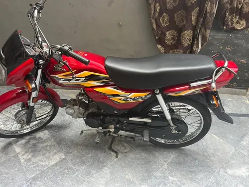 Honda CD 70 Dream 2025