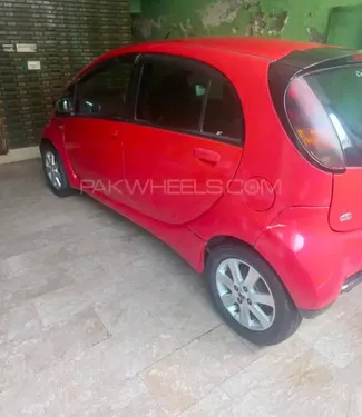 Mitsubishi I S 2012