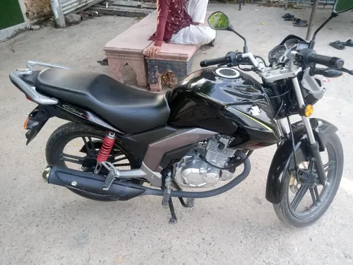 Suzuki GSX 125 2025