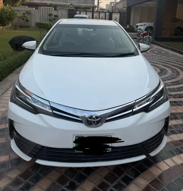 Toyota Corolla Altis Grande CVT-i 1.8 2018
