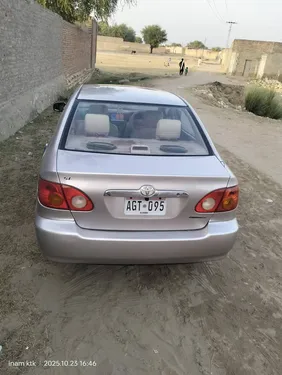 Toyota Corolla SE Saloon Automatic 2004