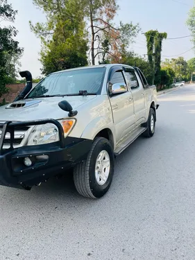 Toyota Hilux D-4D Automatic 2005