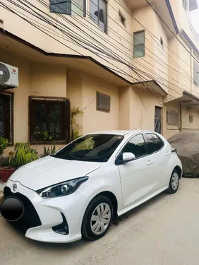 Toyota Yaris Hatchback X 2021