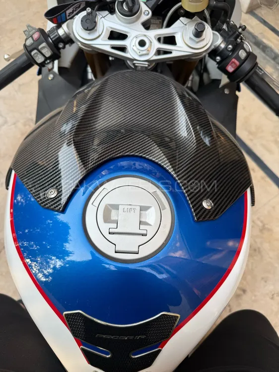 BMW S1000RR 2018 for Sale BMW S1000RR 2018 for Sale Image-15