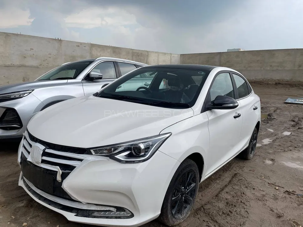 Changan Alsvin 2025 for Sale in Hyderabad Changan Alsvin 2025 for Sale in Hyderabad Image-3