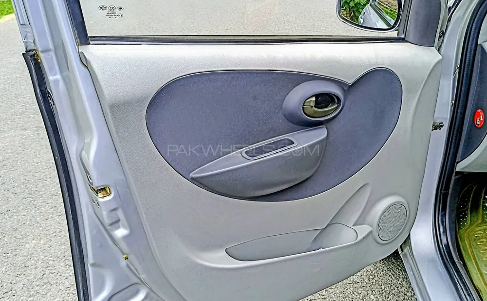 FAW V2 2017 for Sale in Lahore FAW V2 2017 for Sale in Lahore Image-9