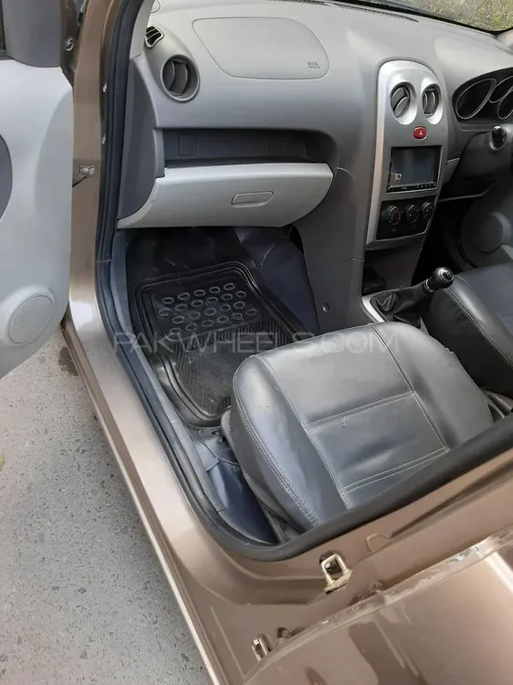 FAW V2 2017 for Sale in Faisalabad FAW V2 2017 for Sale in Faisalabad Image-1