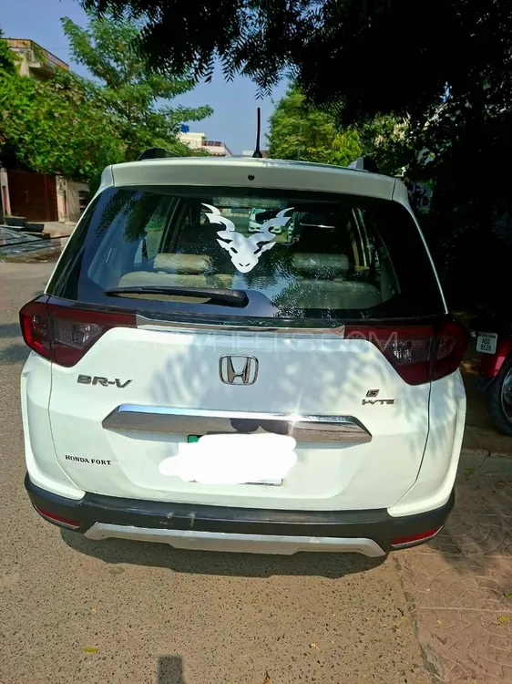 Honda BR-V 2017 for Sale in Lahore Image-1