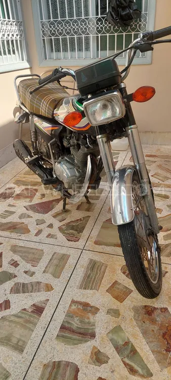 Honda CG 125 2016 for Sale Honda CG 125 2016 for Sale Image-2