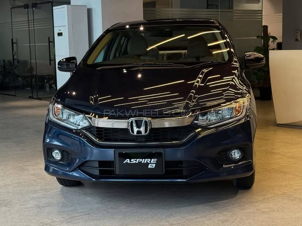 Honda City 2025 for Sale in Karachi Image-1