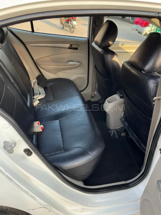Honda City 2016 for Sale in Lahore Honda City 2016 for Sale in Lahore Image-12