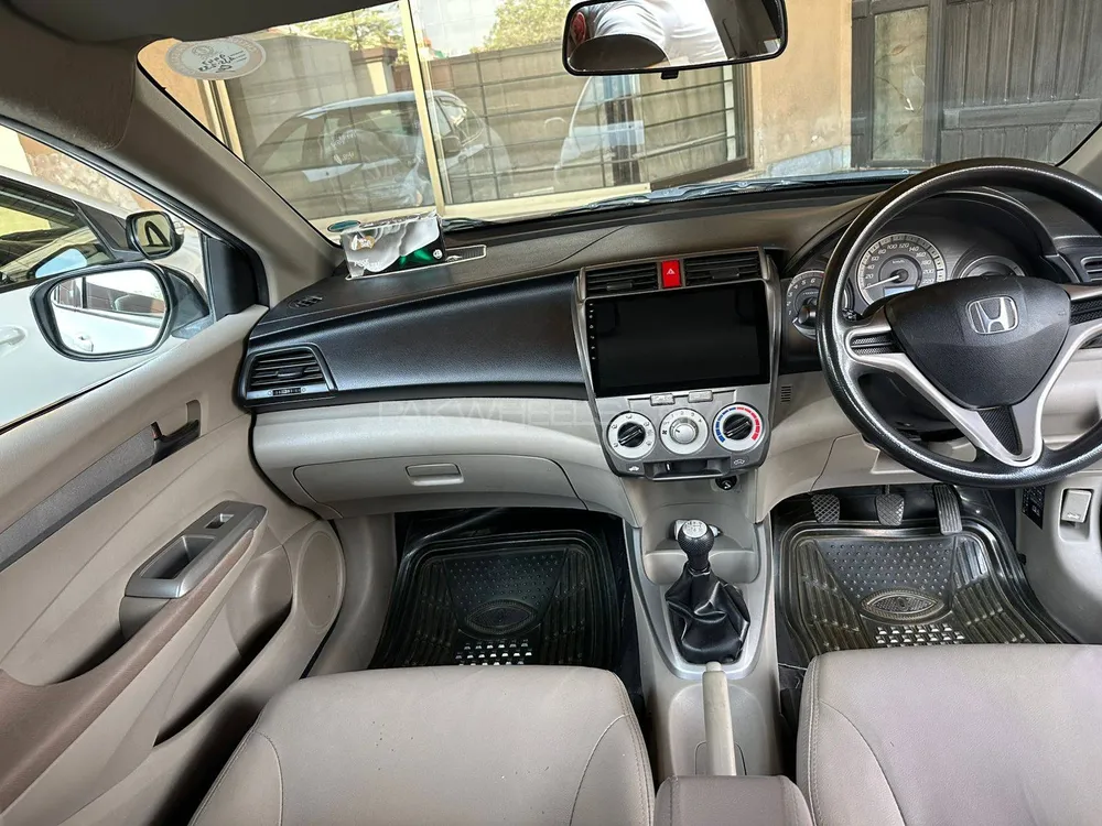 Honda City 2018 for Sale in Faisalabad Honda City 2018 for Sale in Faisalabad Image-9