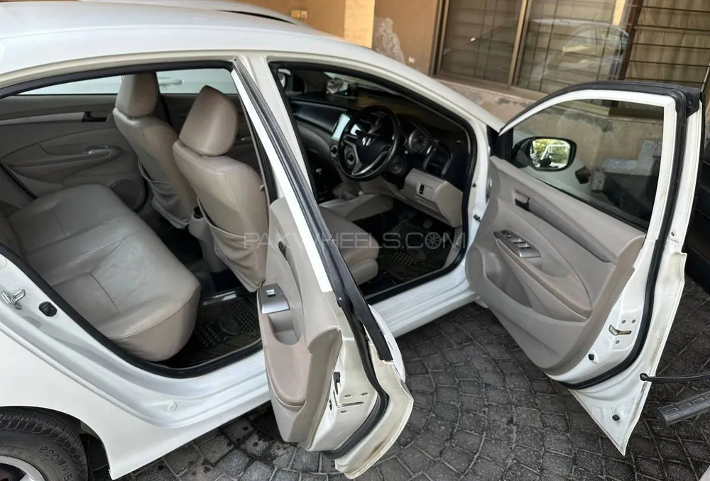 Honda City 2018 for Sale in Faisalabad Honda City 2018 for Sale in Faisalabad Image-10