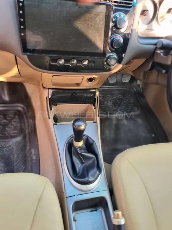 Honda Civic 2004 for Sale in Lahore Honda Civic 2004 for Sale in Lahore Image-18