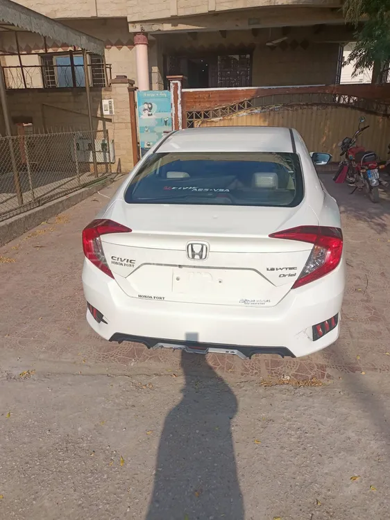 Honda Civic 2017 for Sale in Islamabad Honda Civic 2017 for Sale in Islamabad Image-10