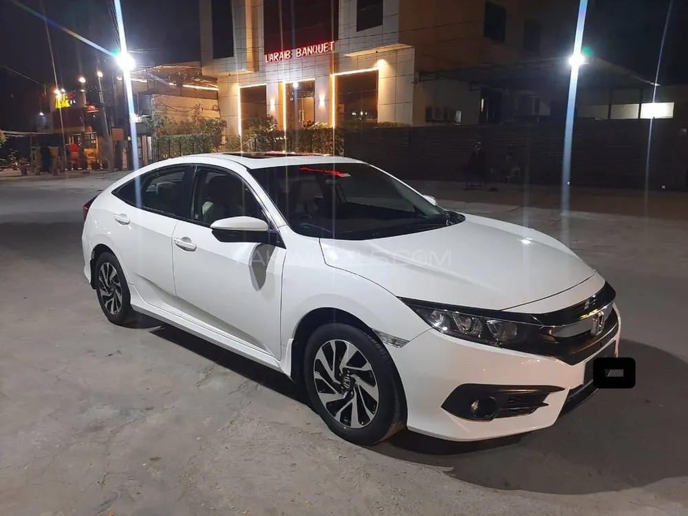 ہونڈا سوک 2018 for Sale in فیصل آباد ہونڈا سوک 2018 for Sale in فیصل آباد Image-2