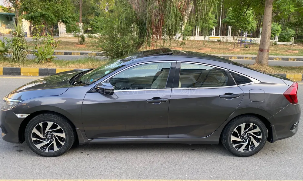 Honda Civic 2018 for Sale in Islamabad Honda Civic 2018 for Sale in Islamabad Image-3