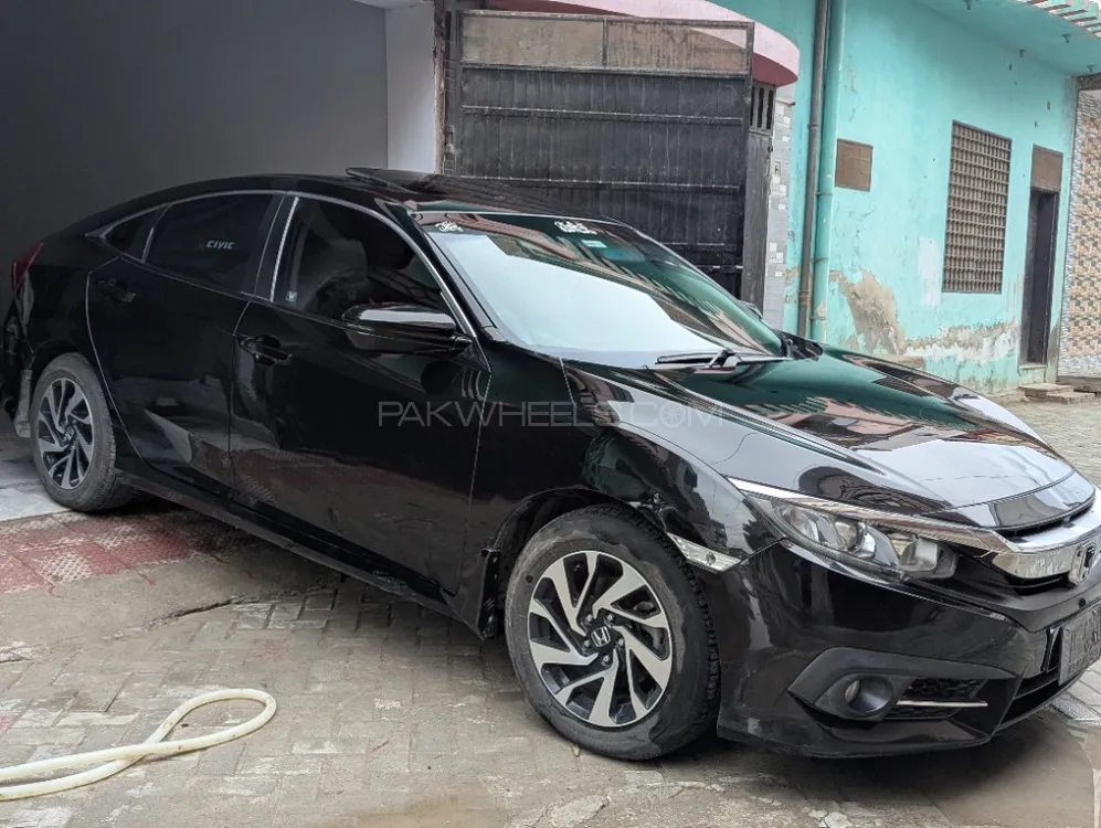 Honda Civic 2019 for Sale in Layyah Honda Civic 2019 for Sale in Layyah Image-3